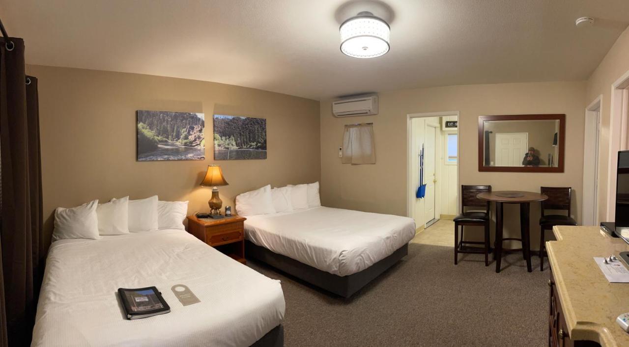 Indian Creek Lodge Douglas City ภายนอก รูปภาพ