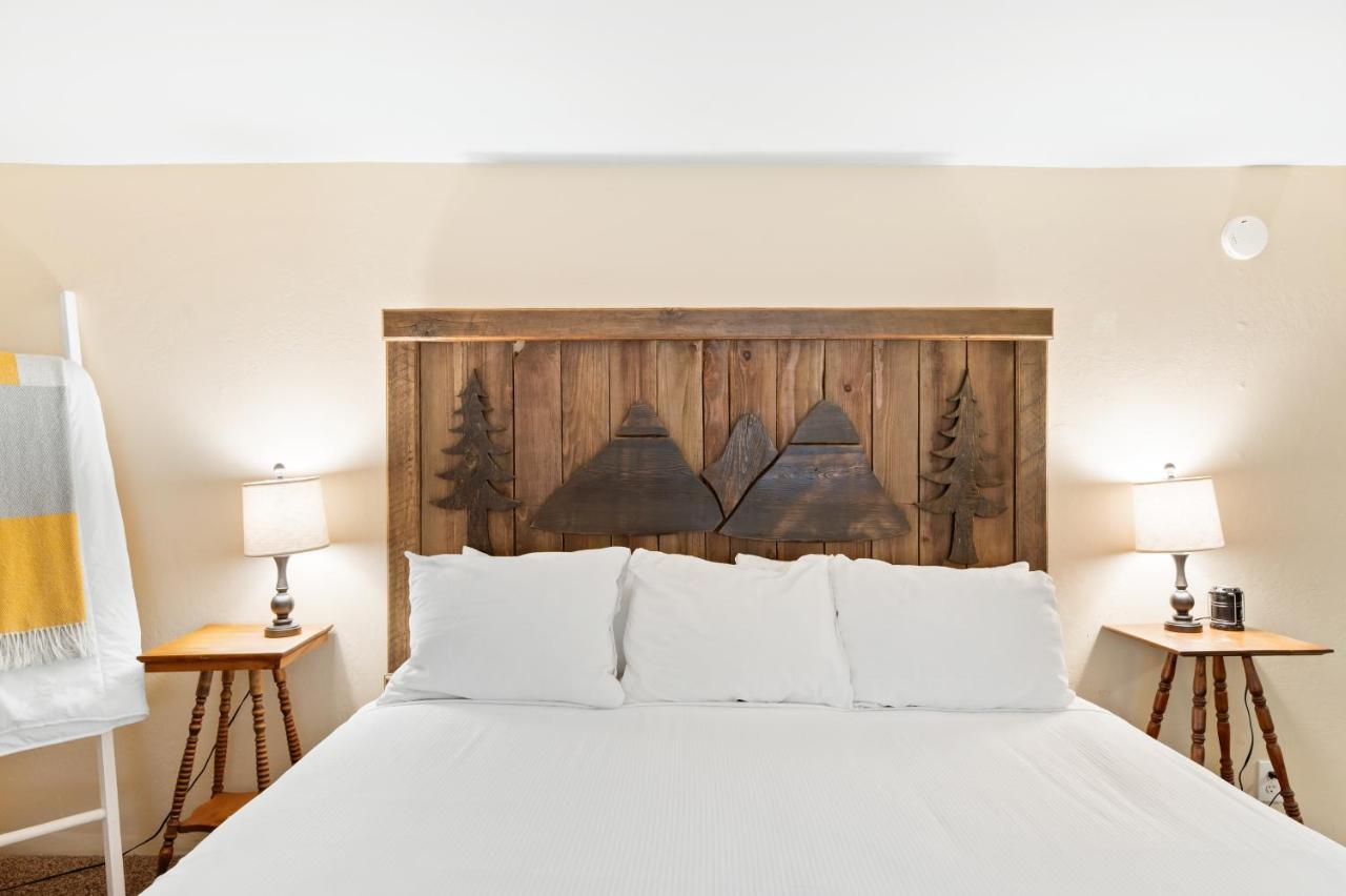 Indian Creek Lodge Douglas City ภายนอก รูปภาพ